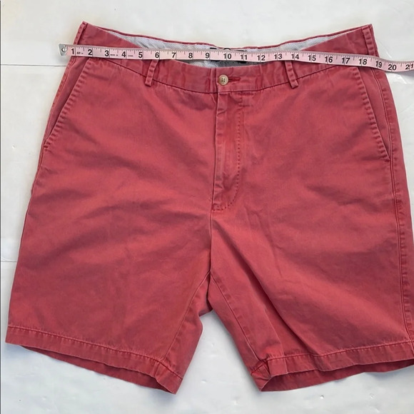 Peter Millar Faded Wash Red Flat Front Shorts Versatile Summer Essential Size 38 - Picture 5 of 9